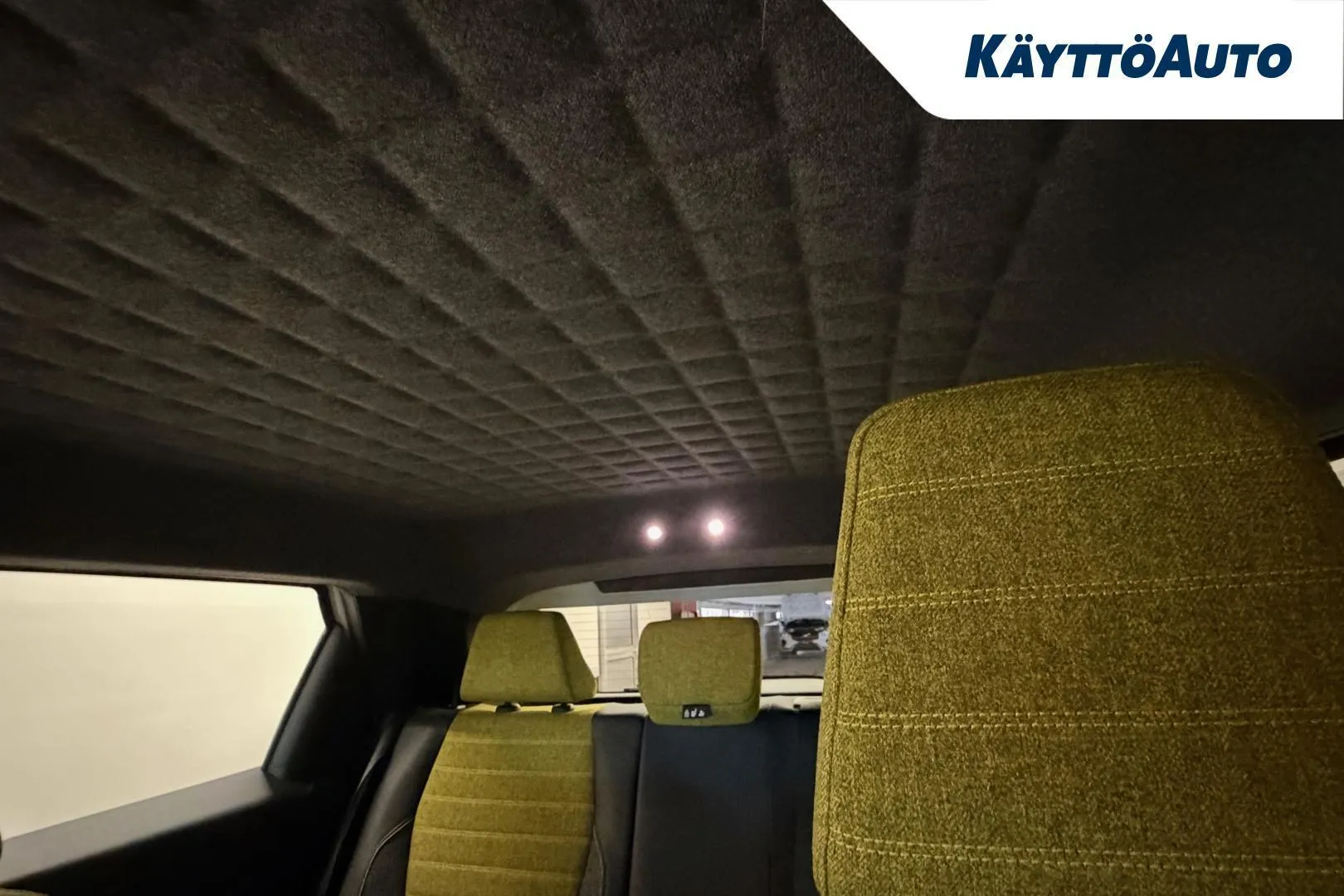 Renault 5 KXN-934 carousel image