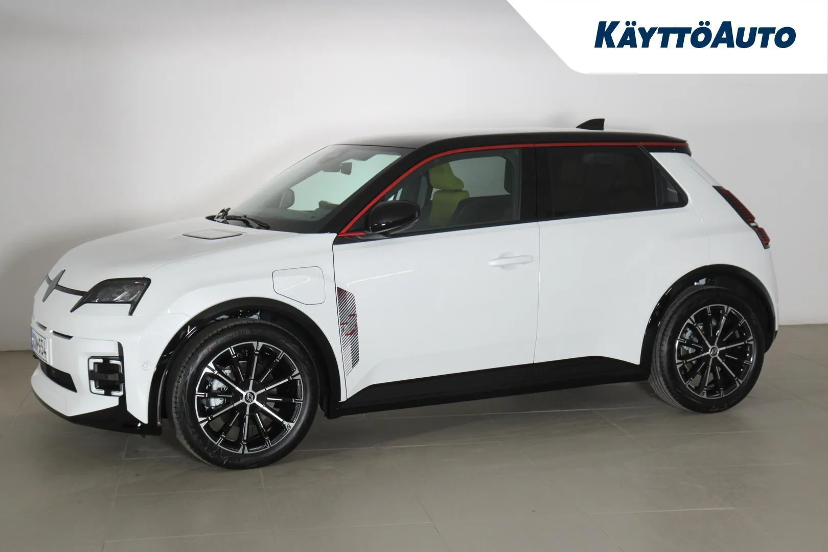 Renault 5 KXN-934 carousel image