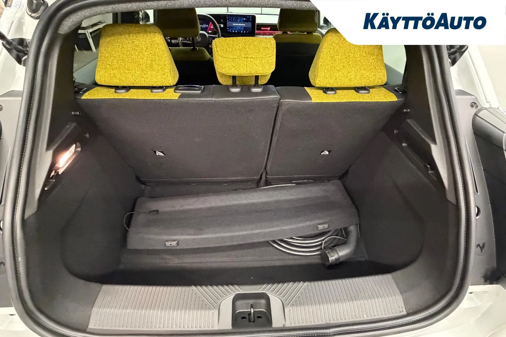Renault 5 KXN-934 carousel image