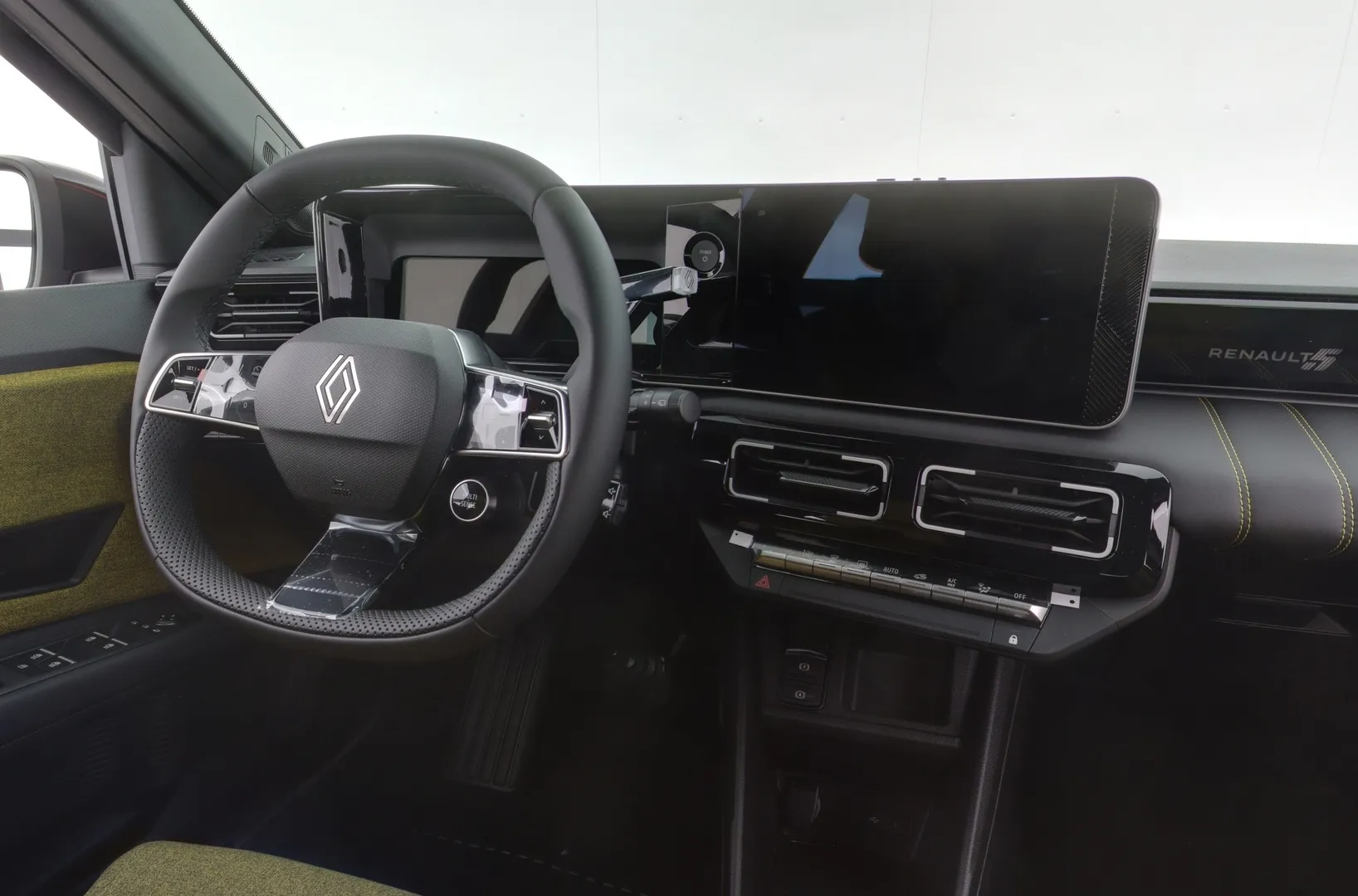 Renault 5 RXO-492 carousel image