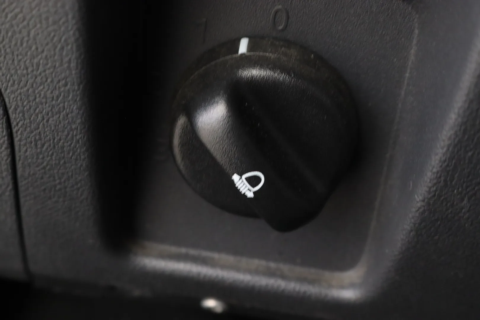 Dacia Logan MCV IKH-887 carousel image