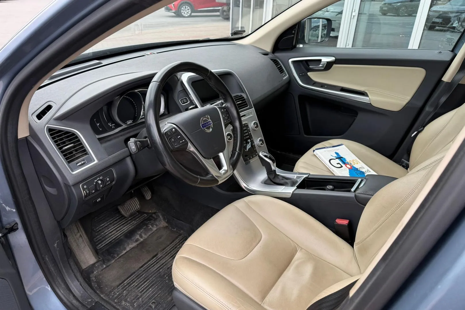 Volvo XC60 SMB-873 carousel image