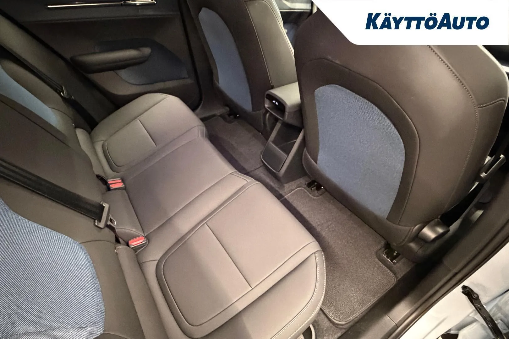 Volvo EX30 MRL-316 carousel image