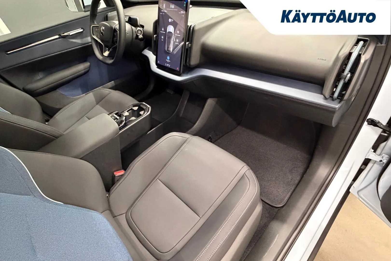 Volvo EX30 MRL-316 carousel image