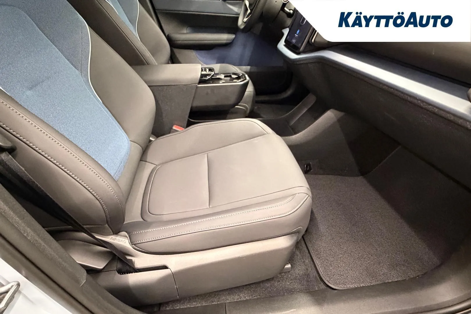 Volvo EX30 MRL-316 carousel image