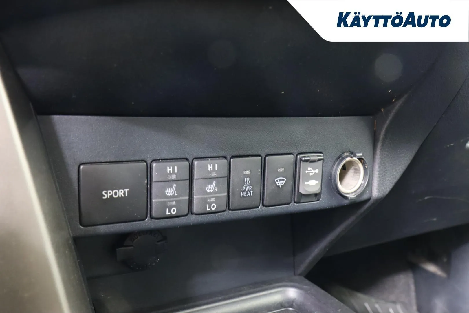 Toyota RAV4 JJC-962 carousel image