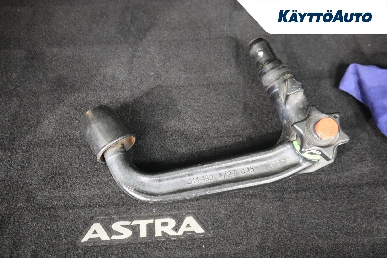 Opel Astra ZOC-718 carousel image