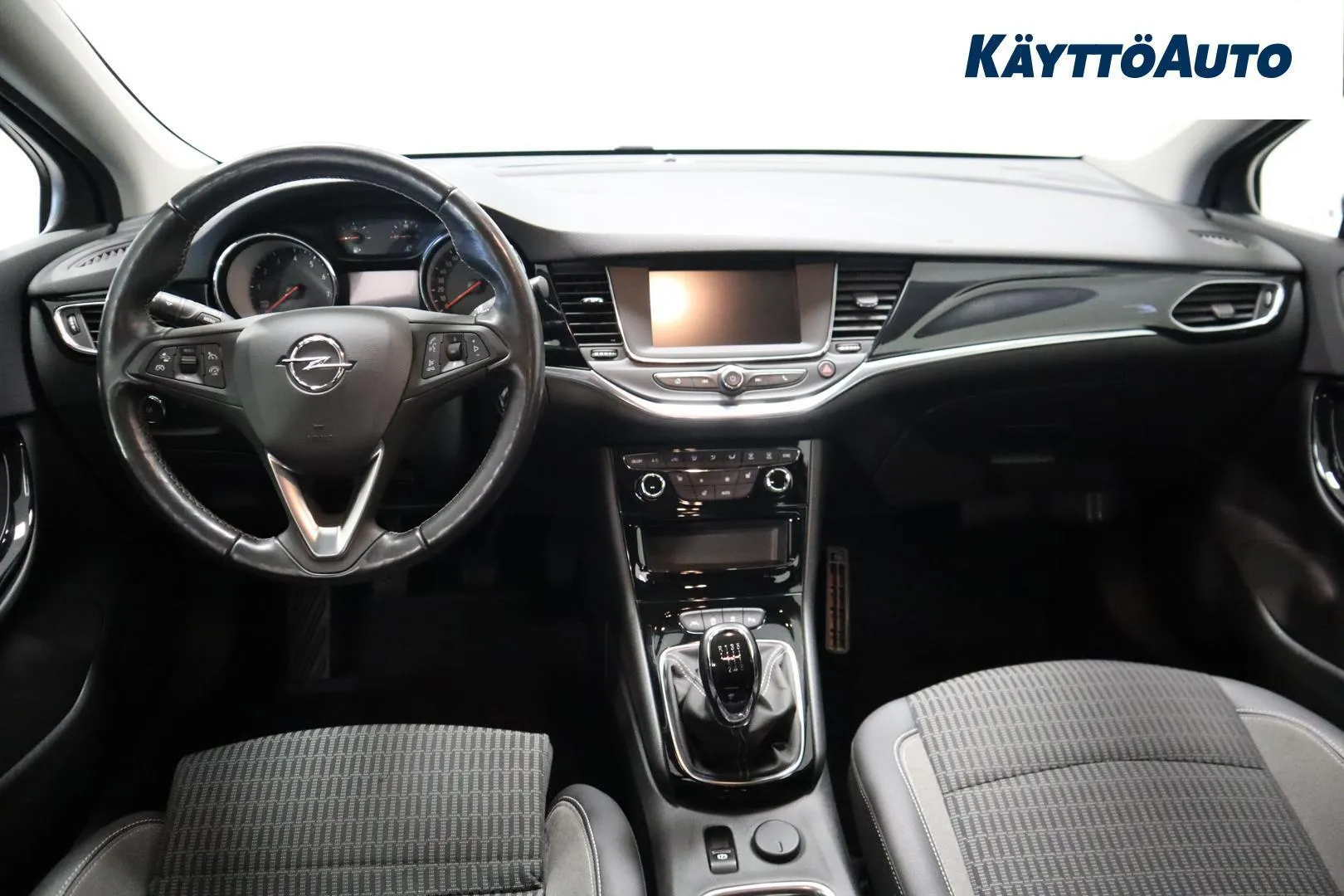 Opel Astra ZOC-718 carousel image