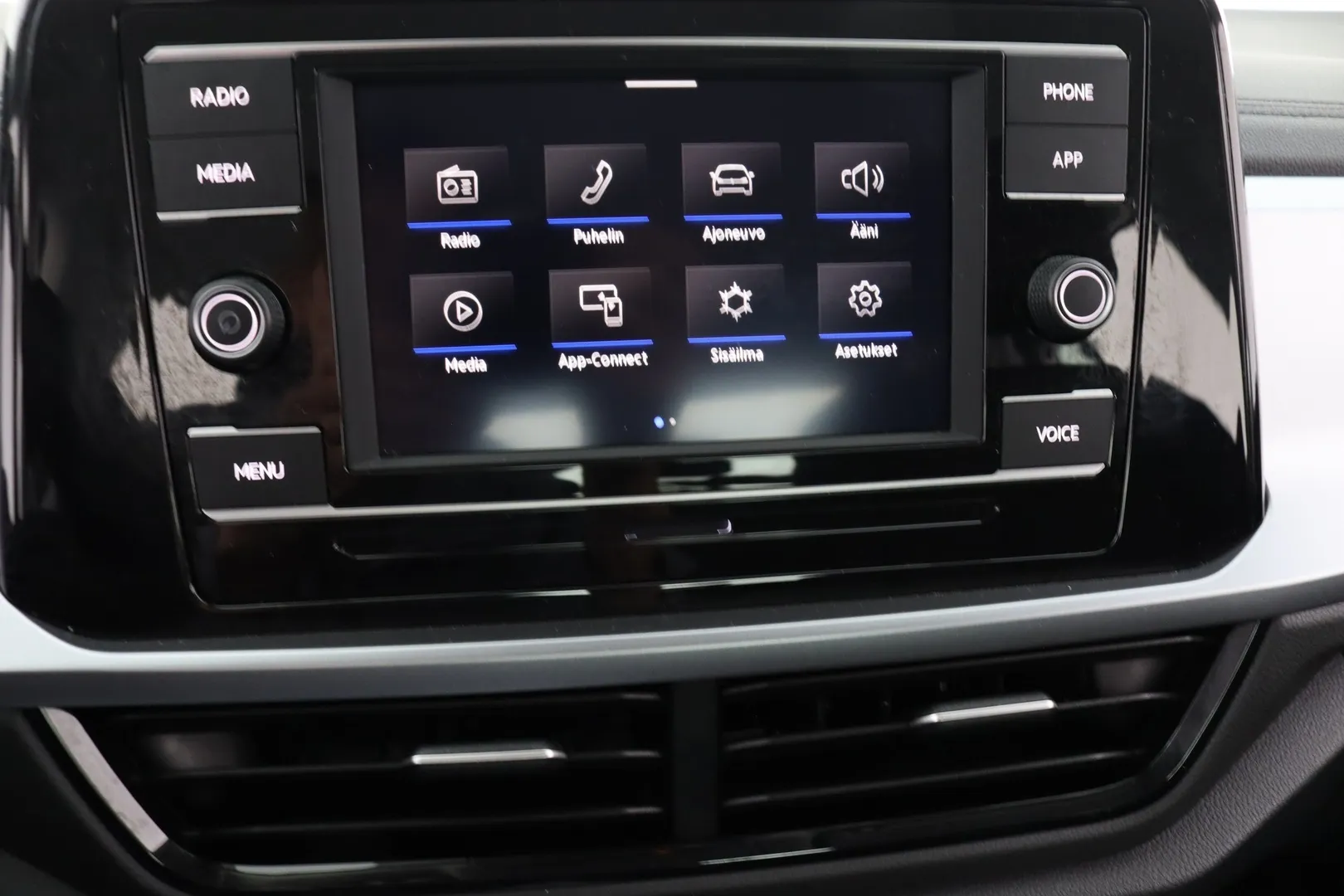 Volkswagen T-Roc MPO-894 carousel image