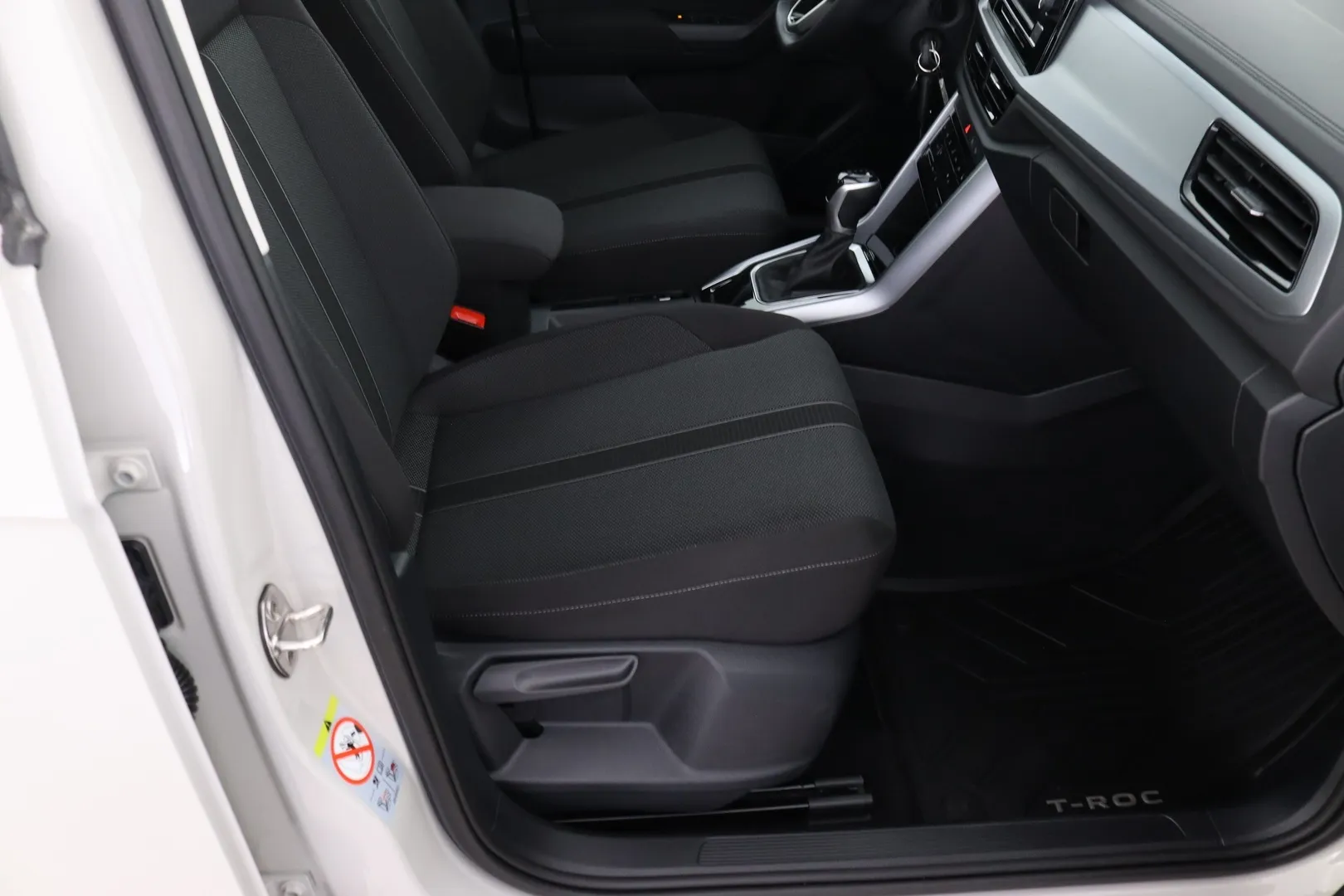 Volkswagen T-Roc MPO-894 carousel image
