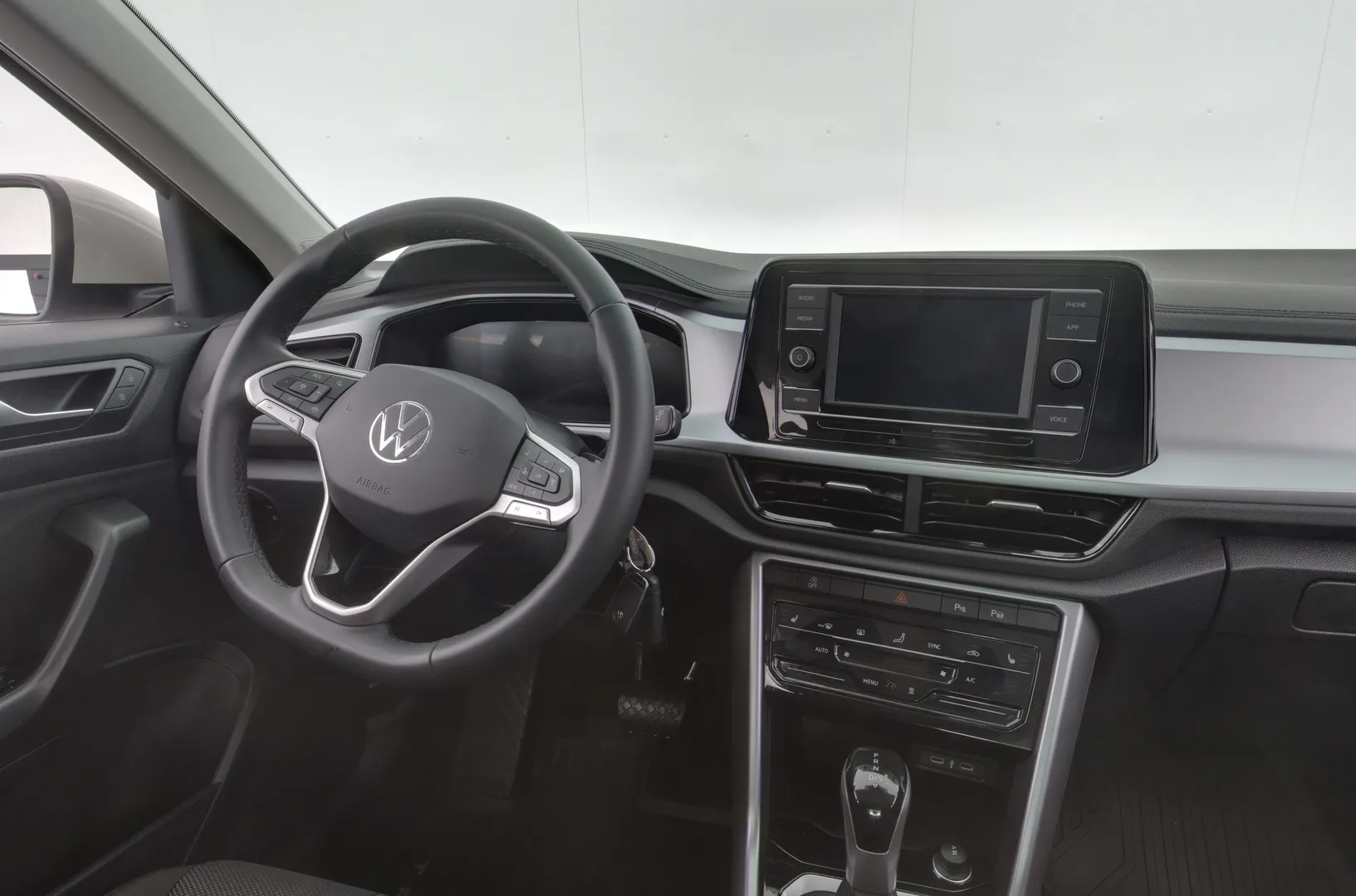 Volkswagen T-Roc MPO-894 carousel image