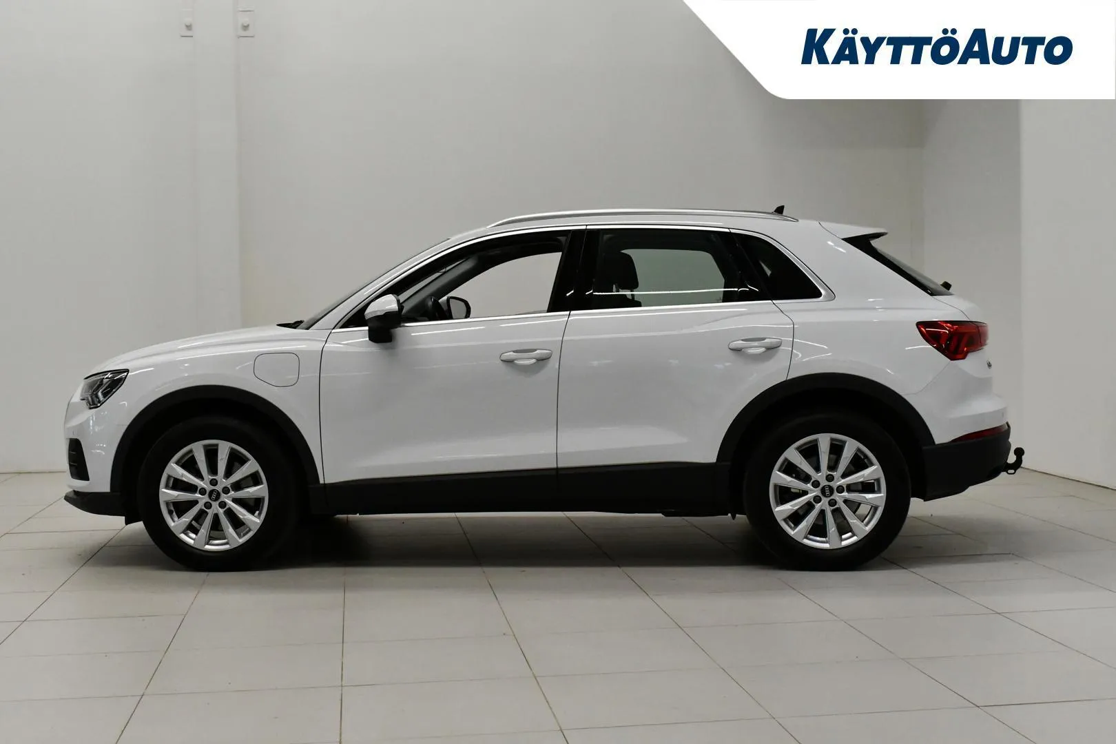Audi Q3 LRM-483 carousel image