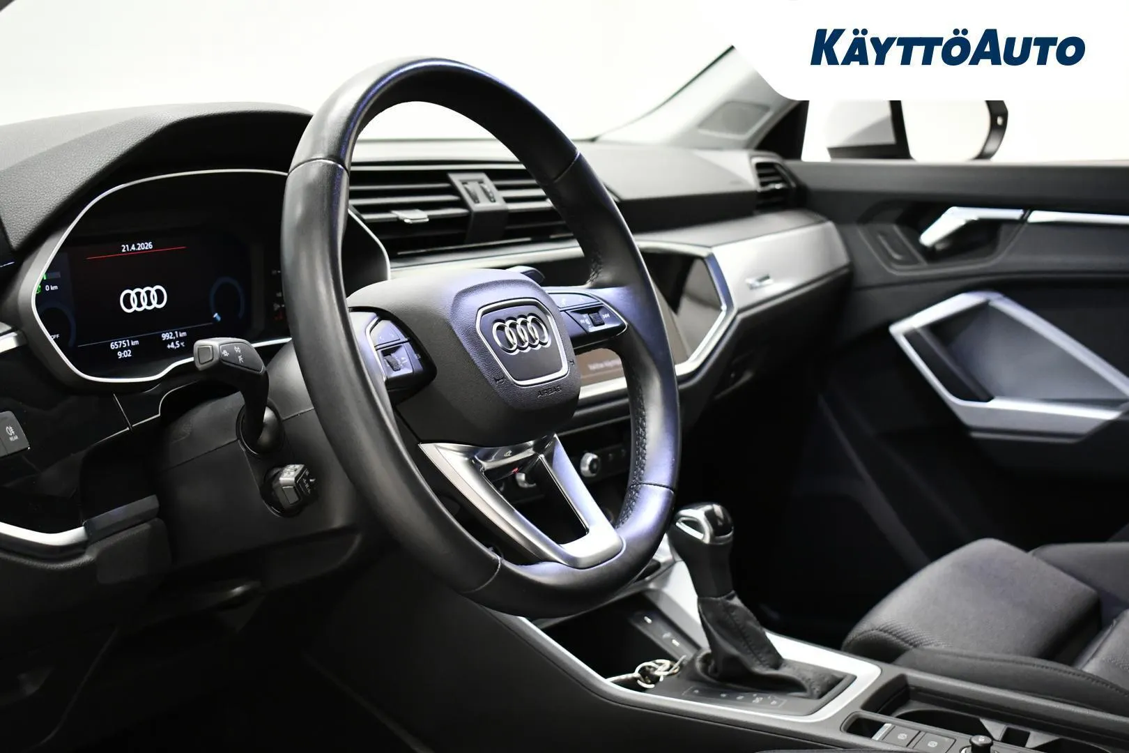 Audi Q3 LRM-483 carousel image