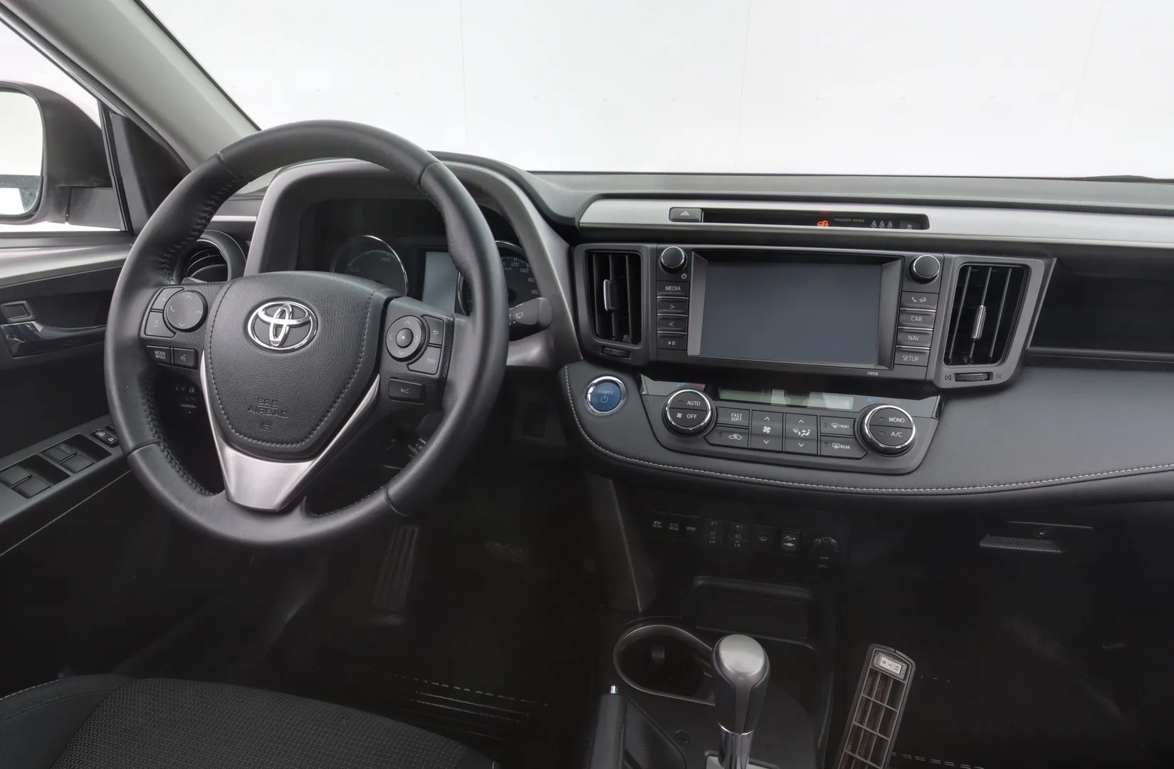 Toyota RAV4 KNX-581 carousel image