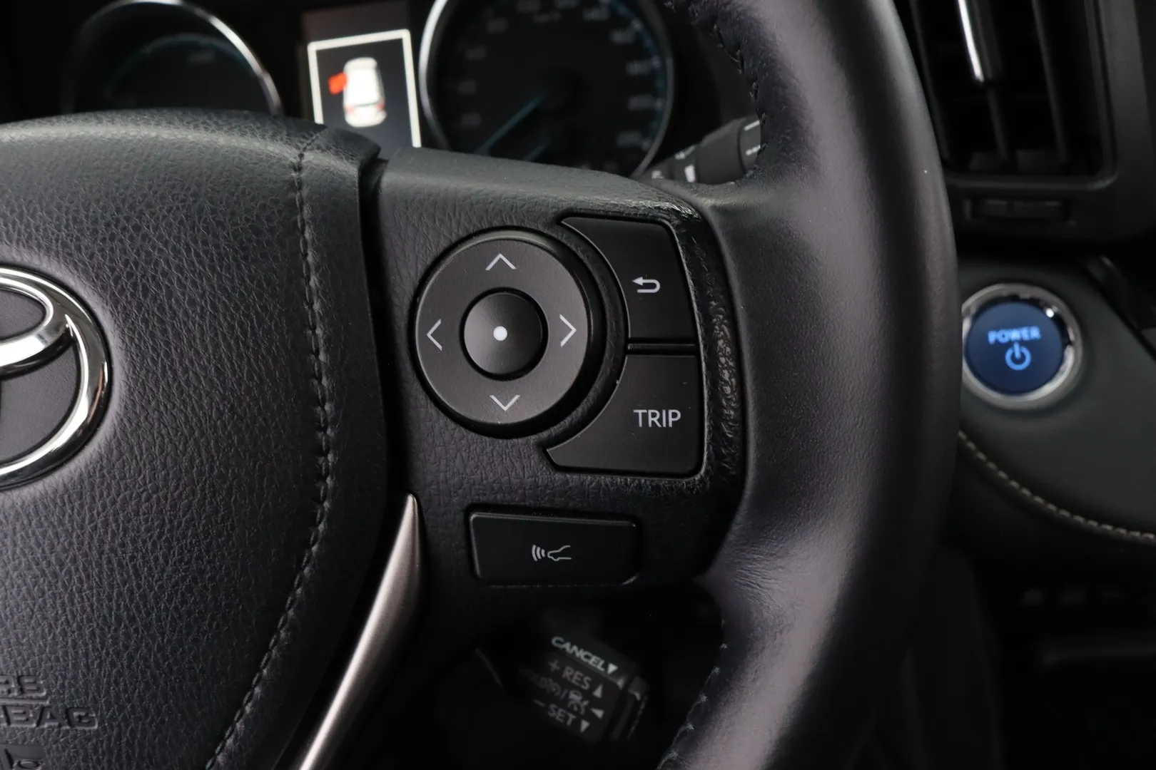 Toyota RAV4 KNX-581 carousel image