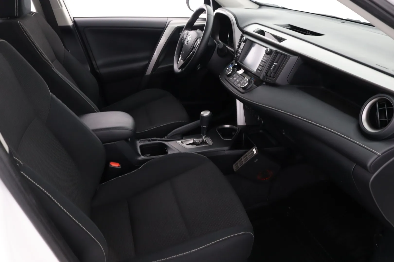 Toyota RAV4 KNX-581 carousel image