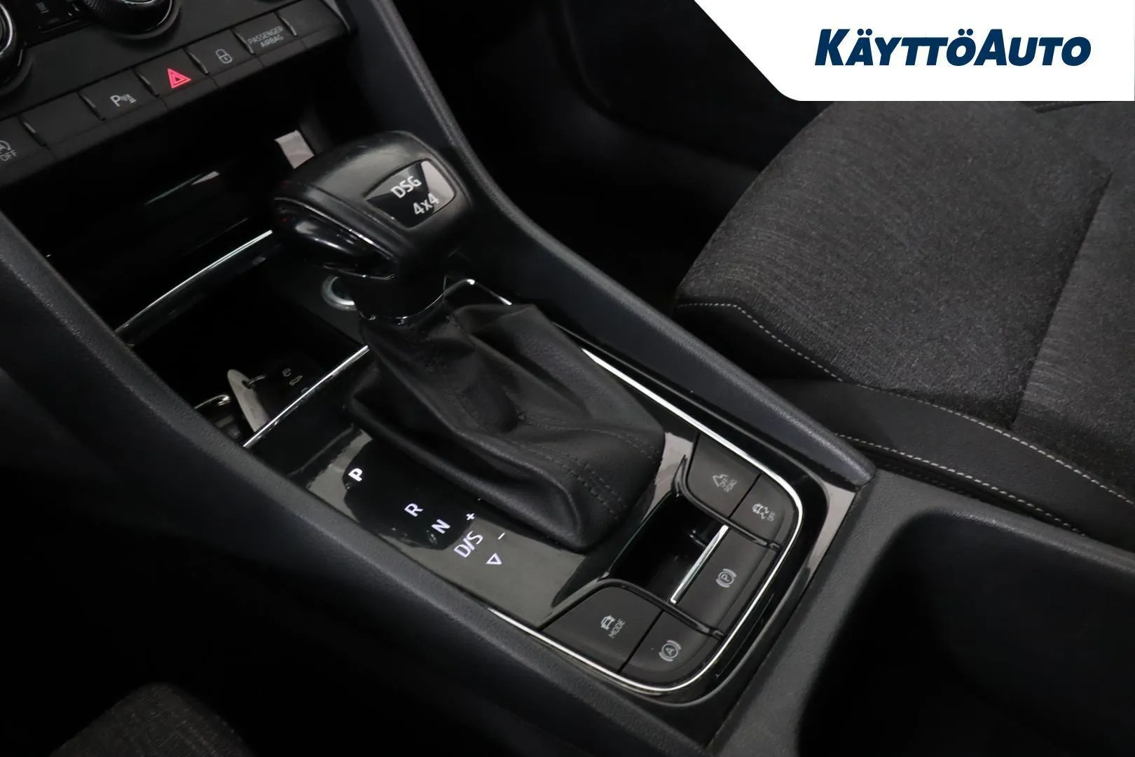 Skoda Karoq CMC-329 carousel image