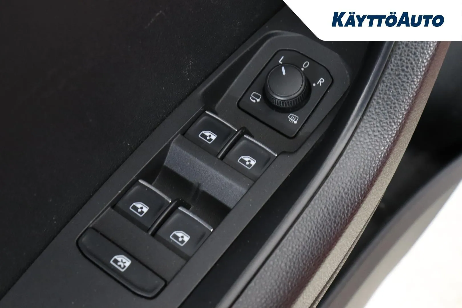 Skoda Karoq CMC-329 carousel image