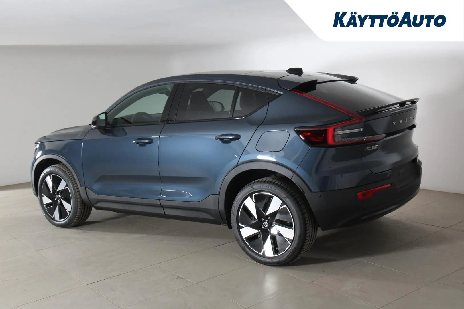 Volvo EC40 YMN-761 carousel image