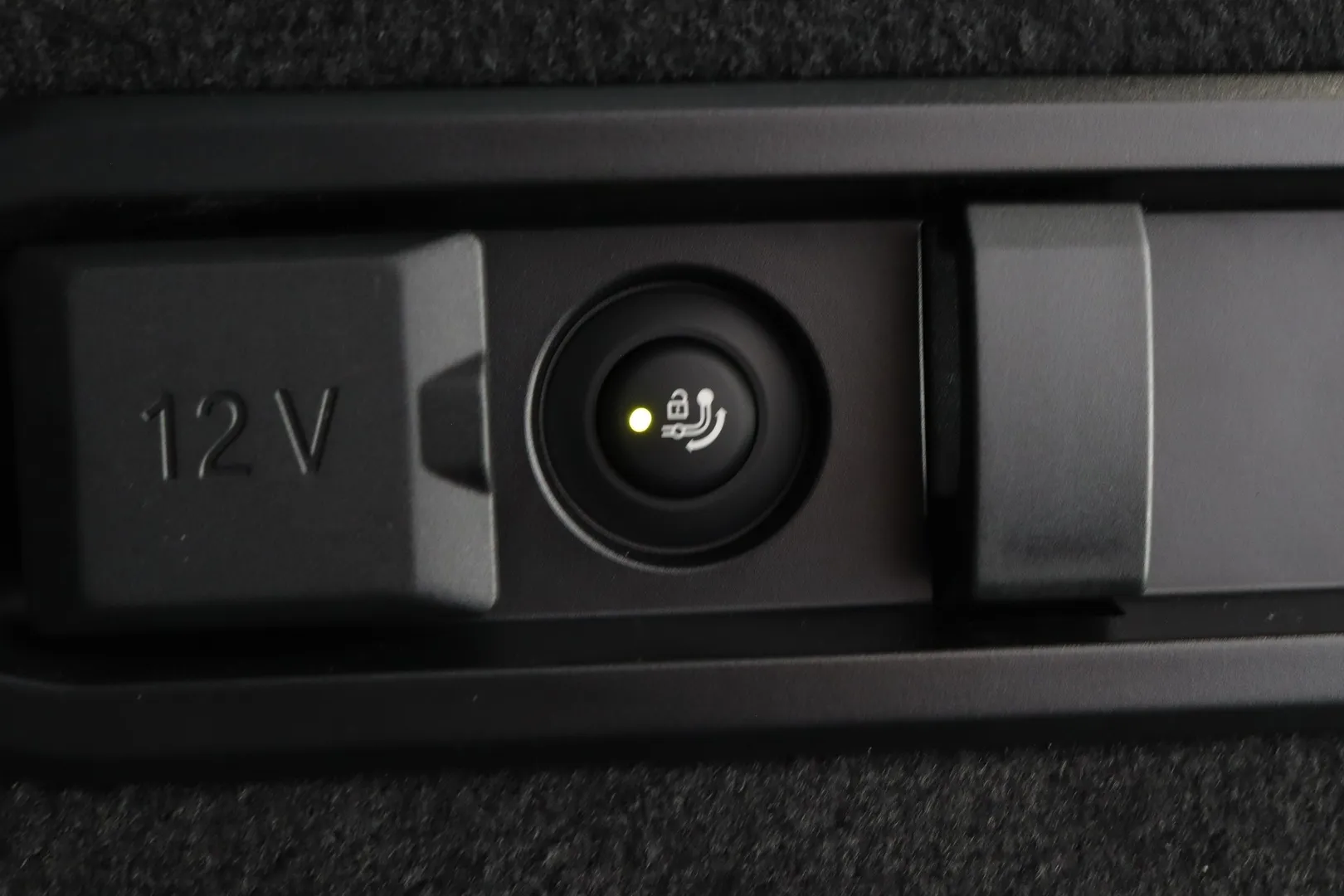 BMW 530 YYG-577 carousel image