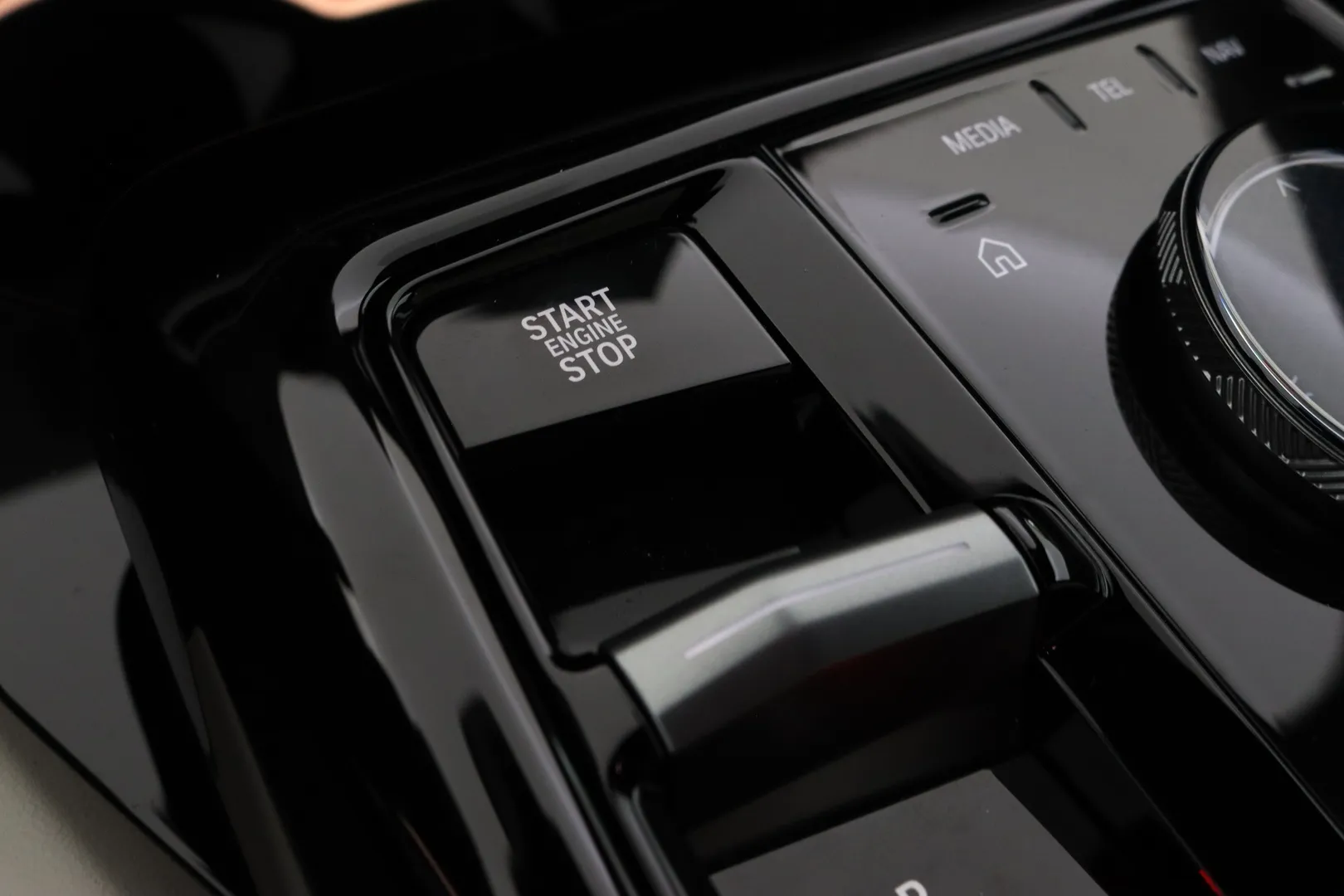 BMW 530 YYG-577 carousel image