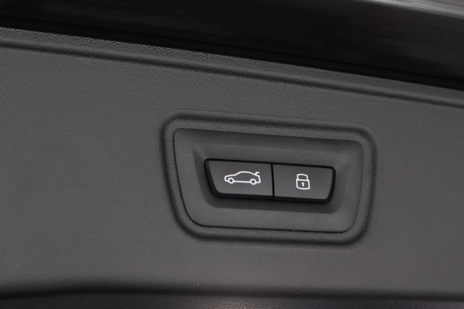 BMW 530 YYG-577 carousel image