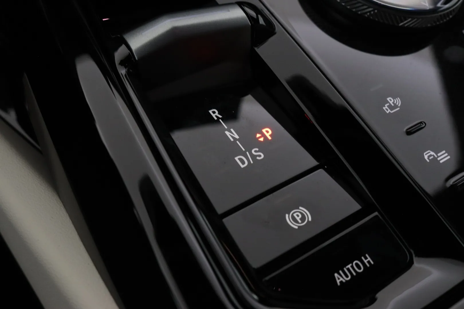 BMW 530 YYG-577 carousel image