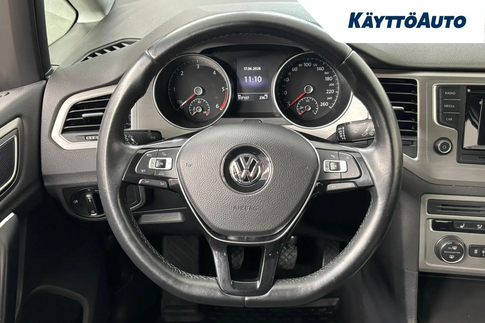 Volkswagen Golf Sportsvan NJO-679 carousel image