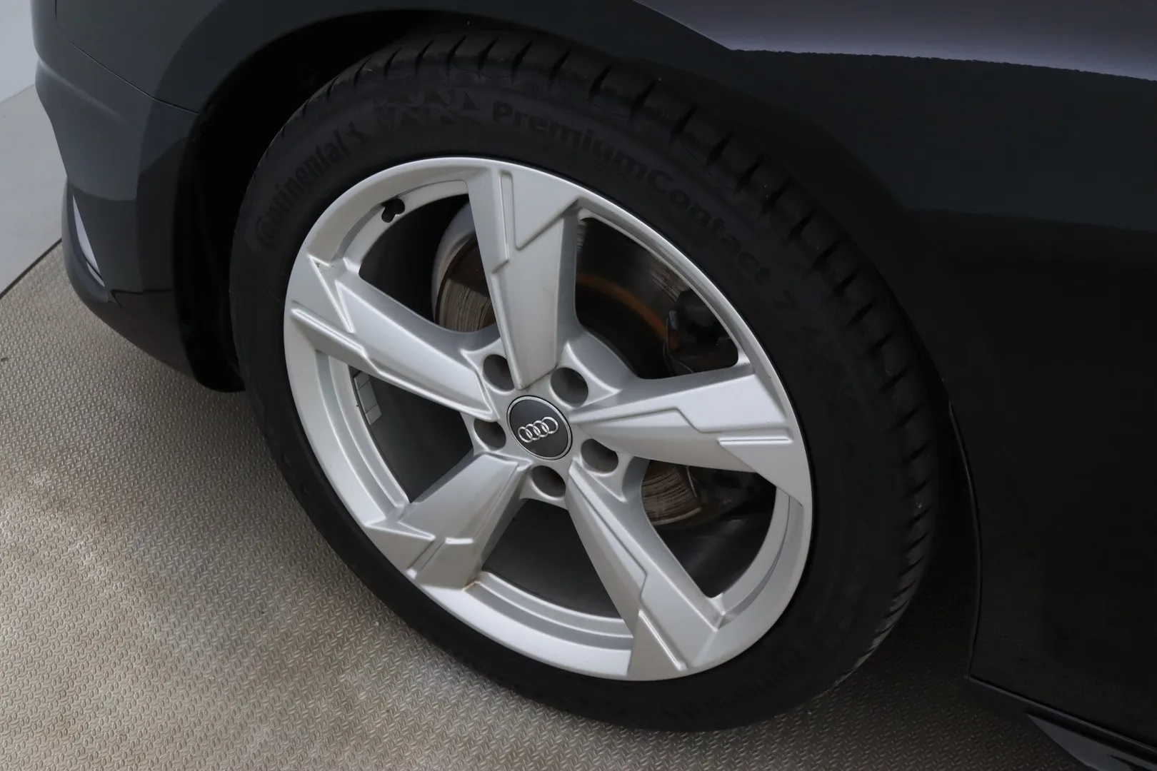 Audi A4 CPF-697 carousel image