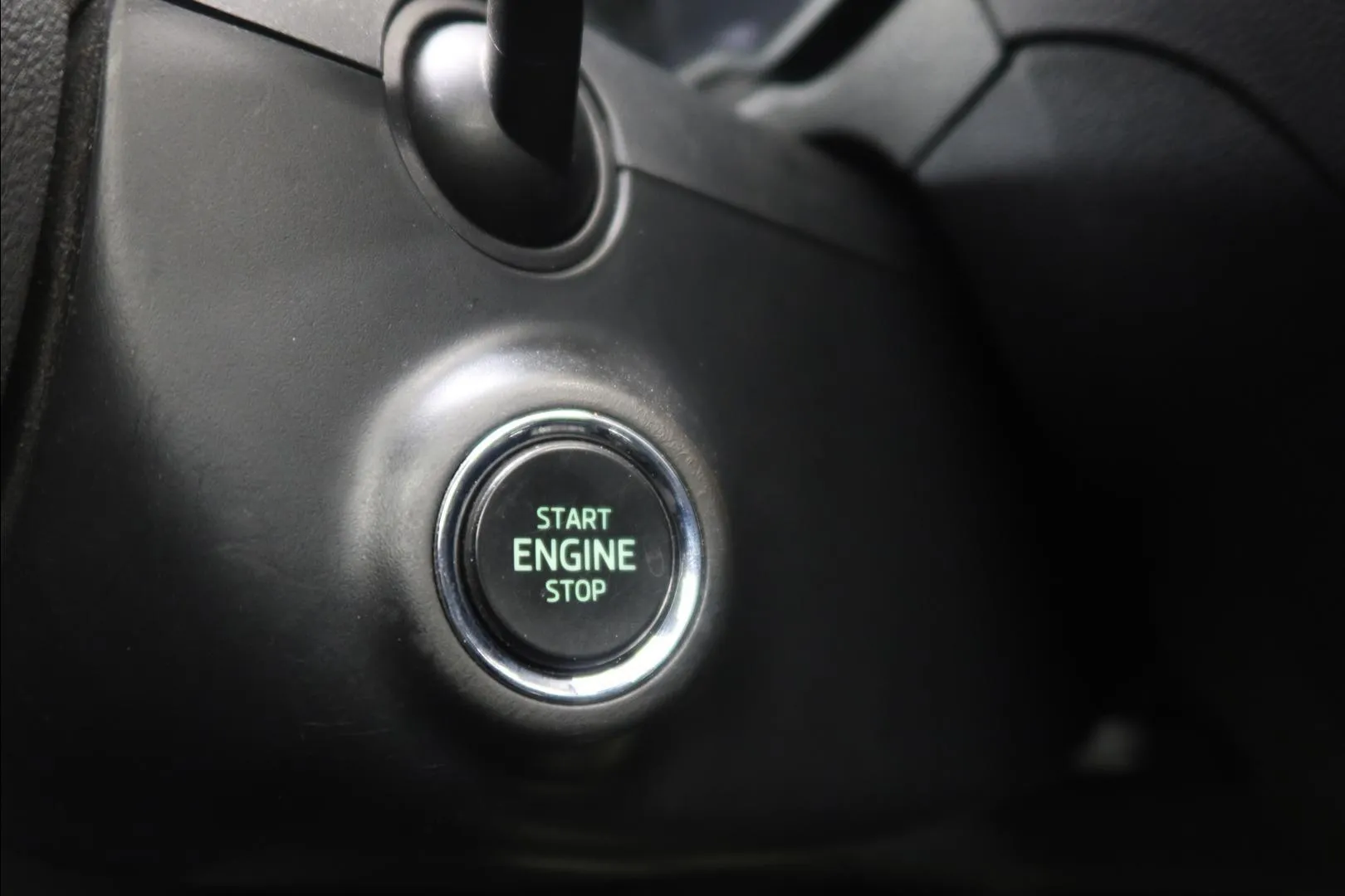 Skoda Octavia ZKU-240 carousel image