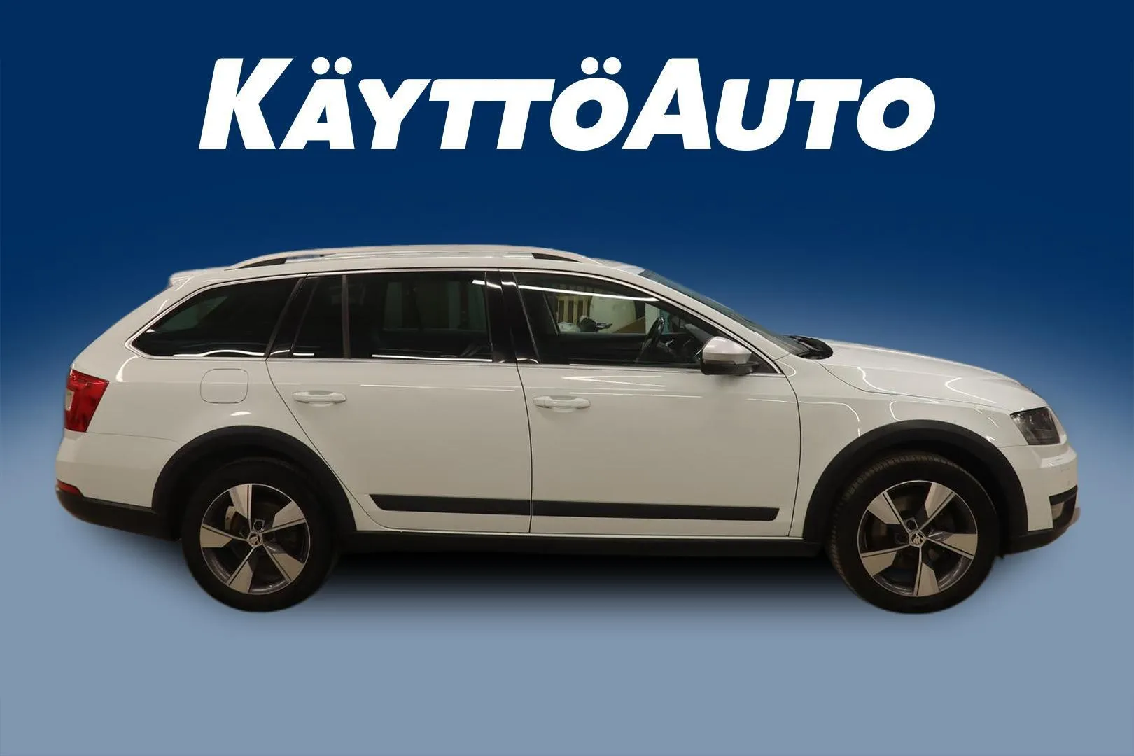 Skoda Octavia ZKU-240 carousel image