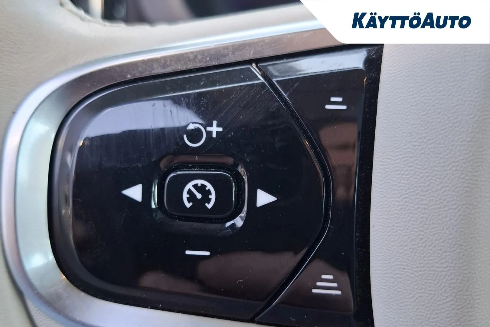 Volvo XC60 SPK-113 carousel image