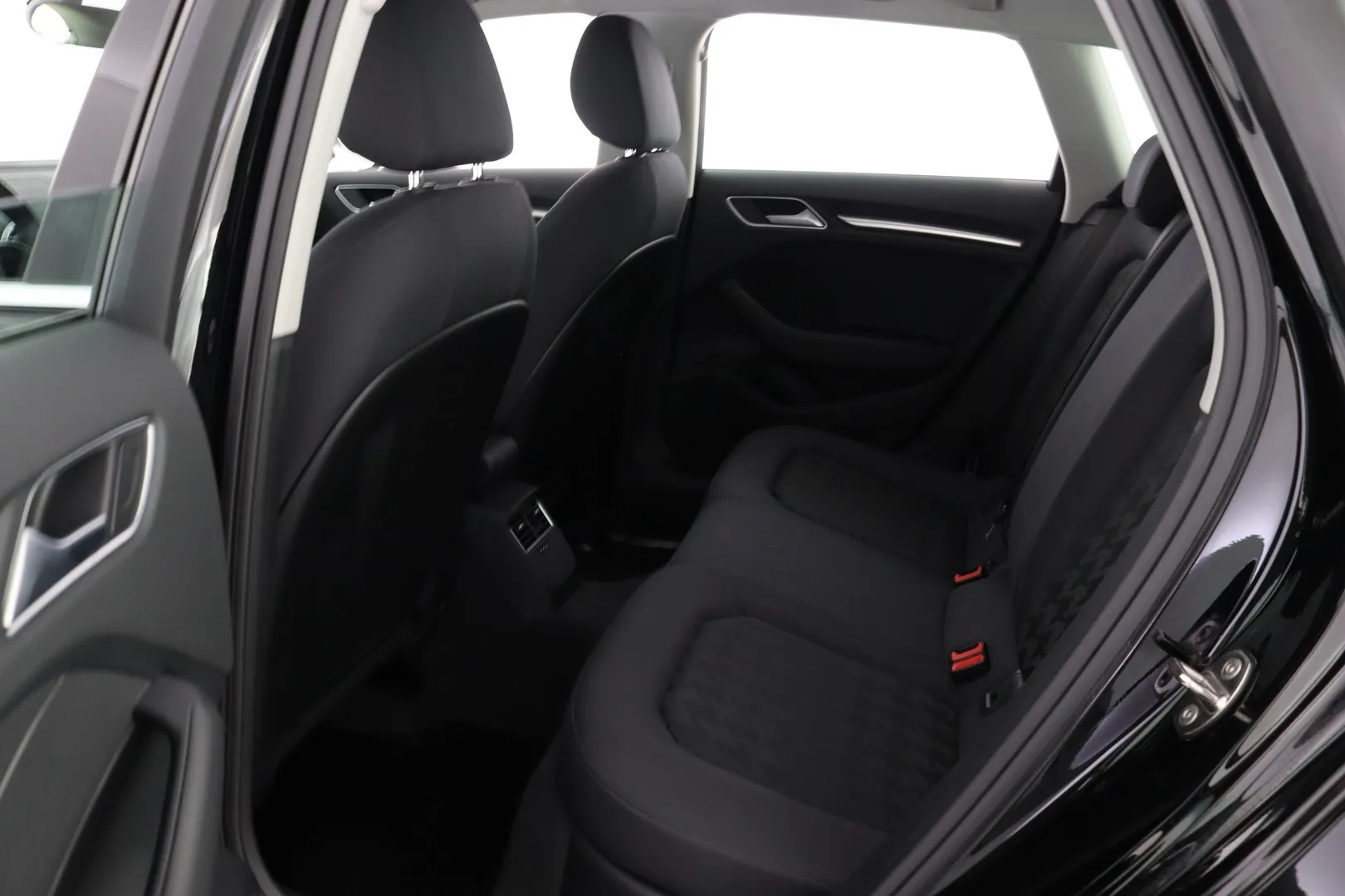 Audi A3 ENJ-300 carousel image