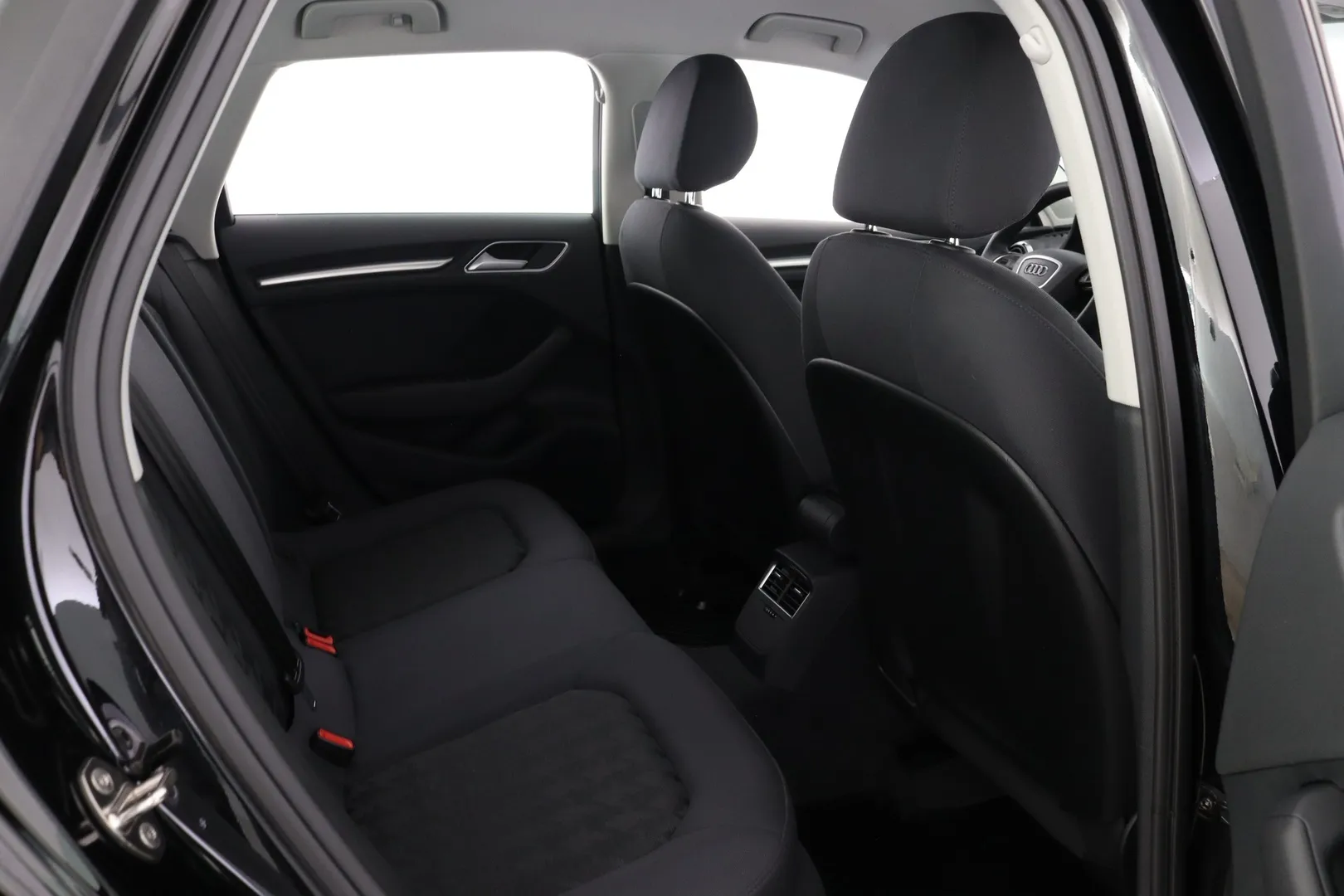 Audi A3 ENJ-300 carousel image