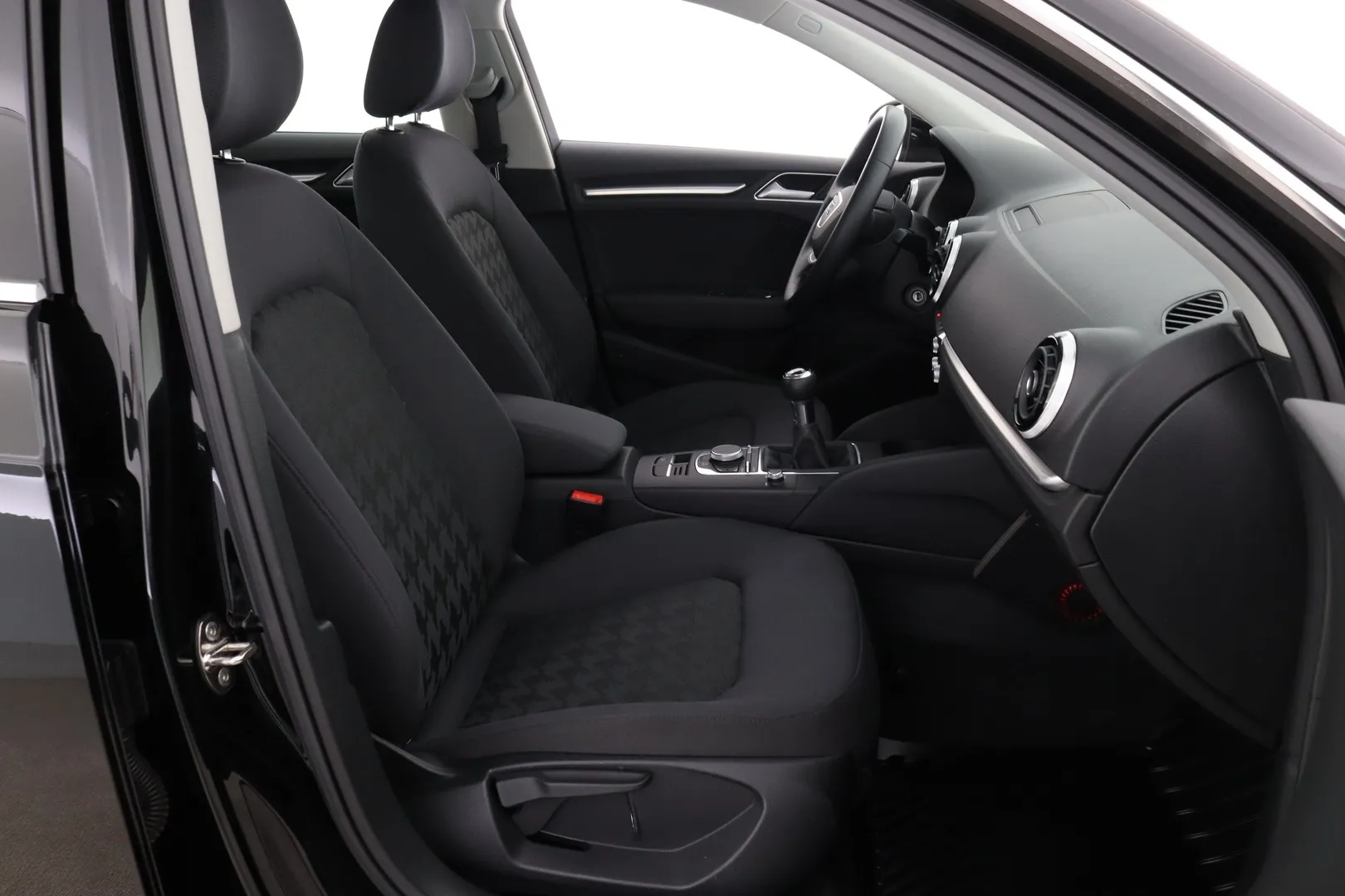 Audi A3 ENJ-300 carousel image
