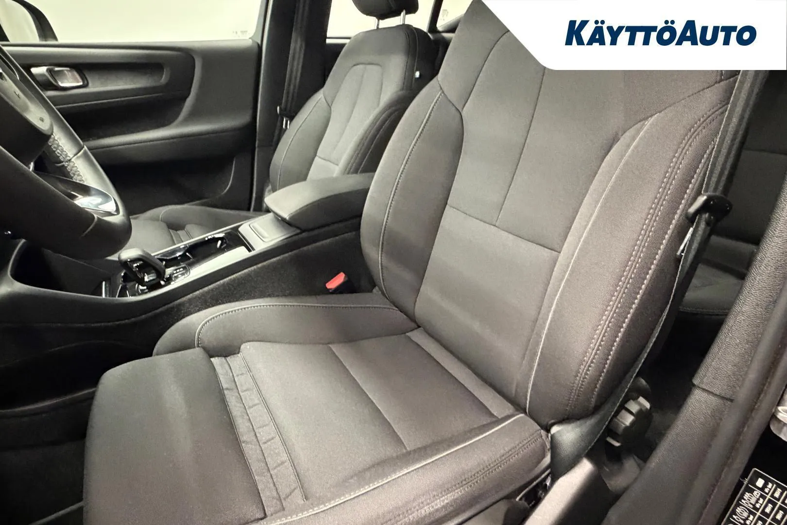 Volvo XC40 MPA-391 carousel image