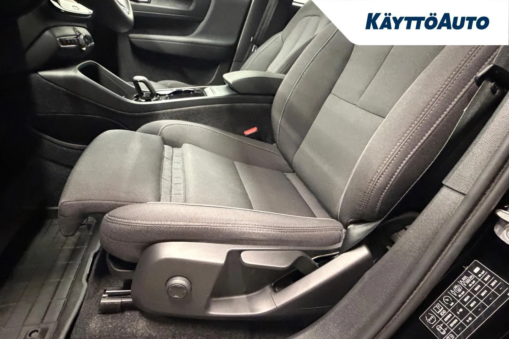 Volvo XC40 MPA-391 carousel image