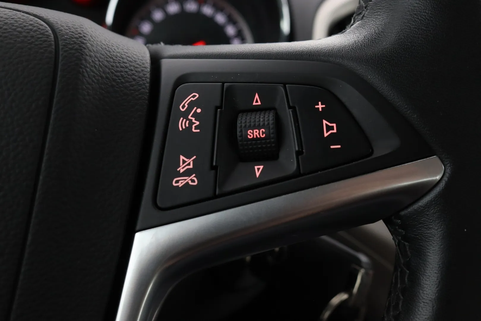 Opel Astra YHL-221 carousel image