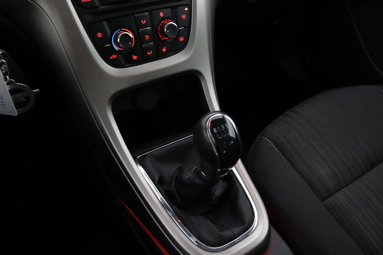 Opel Astra YHL-221 carousel image