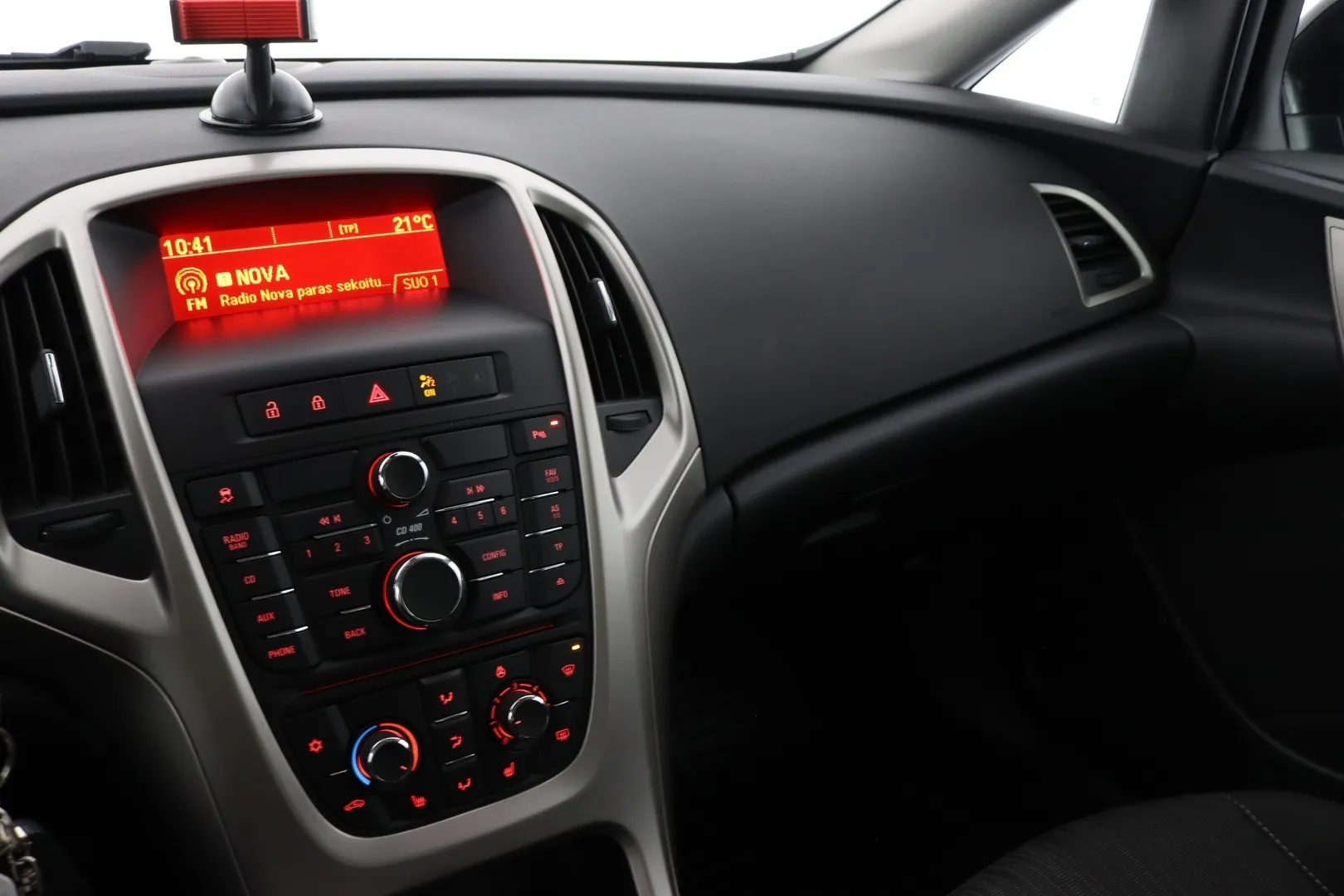 Opel Astra YHL-221 carousel image