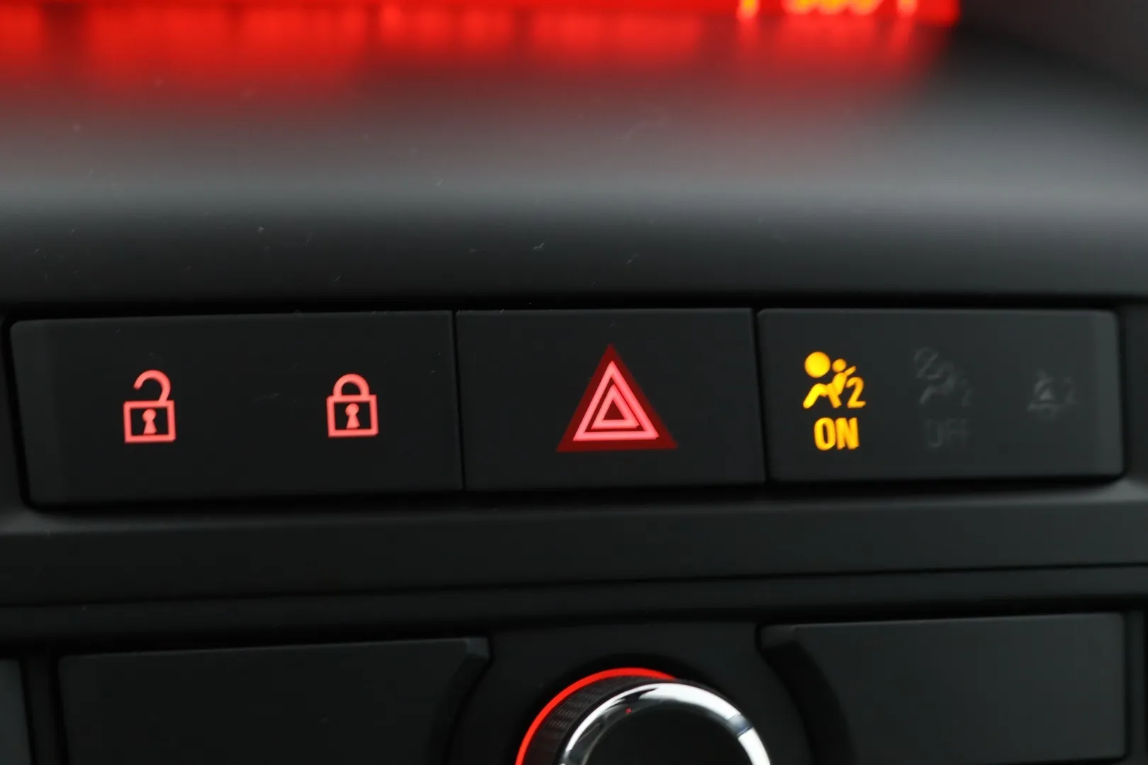 Opel Astra YHL-221 carousel image