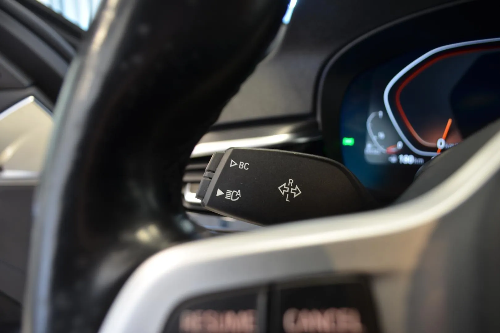 BMW 520 NME-326 carousel image