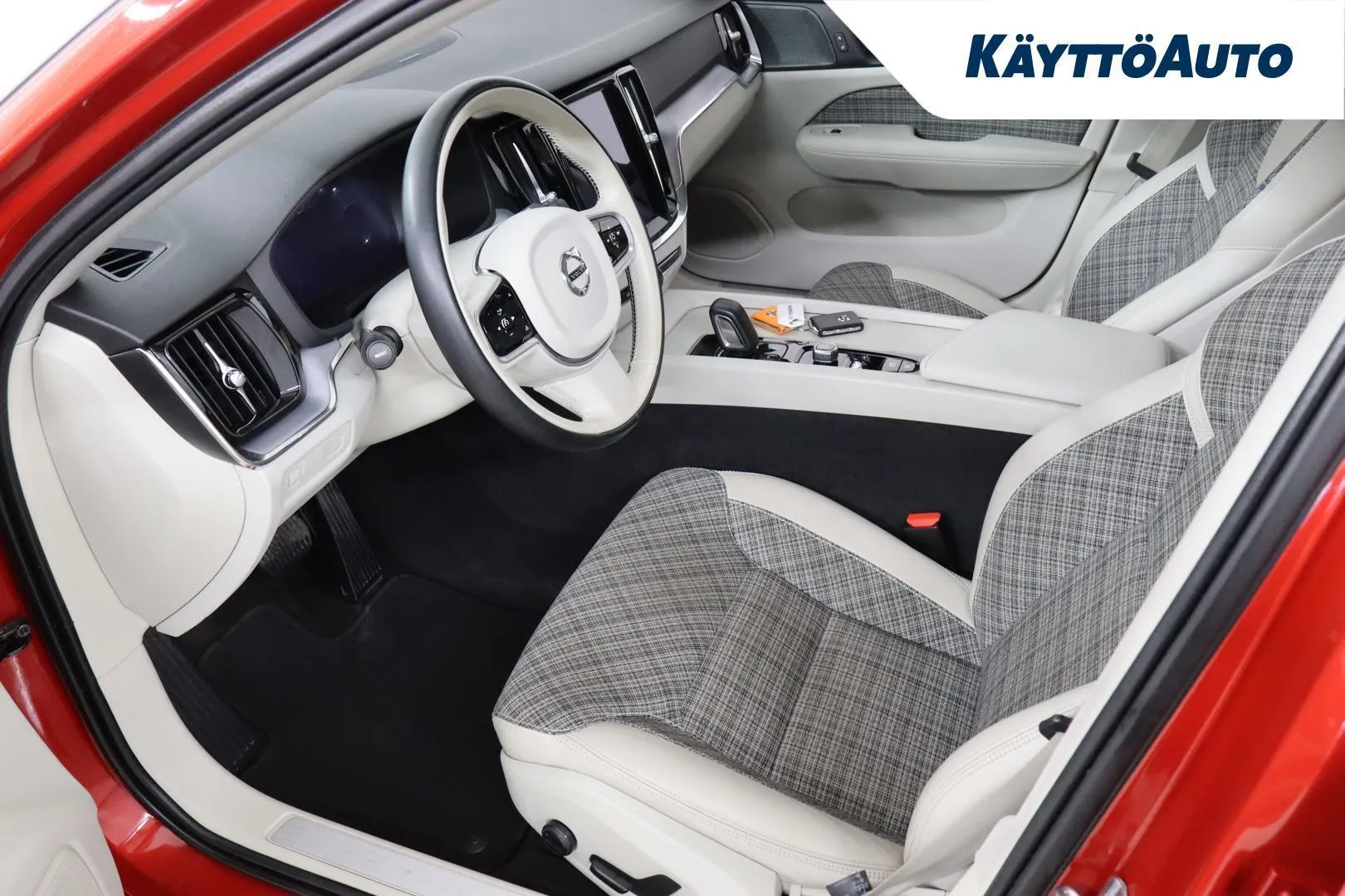 Volvo V60 FPN-404 carousel image