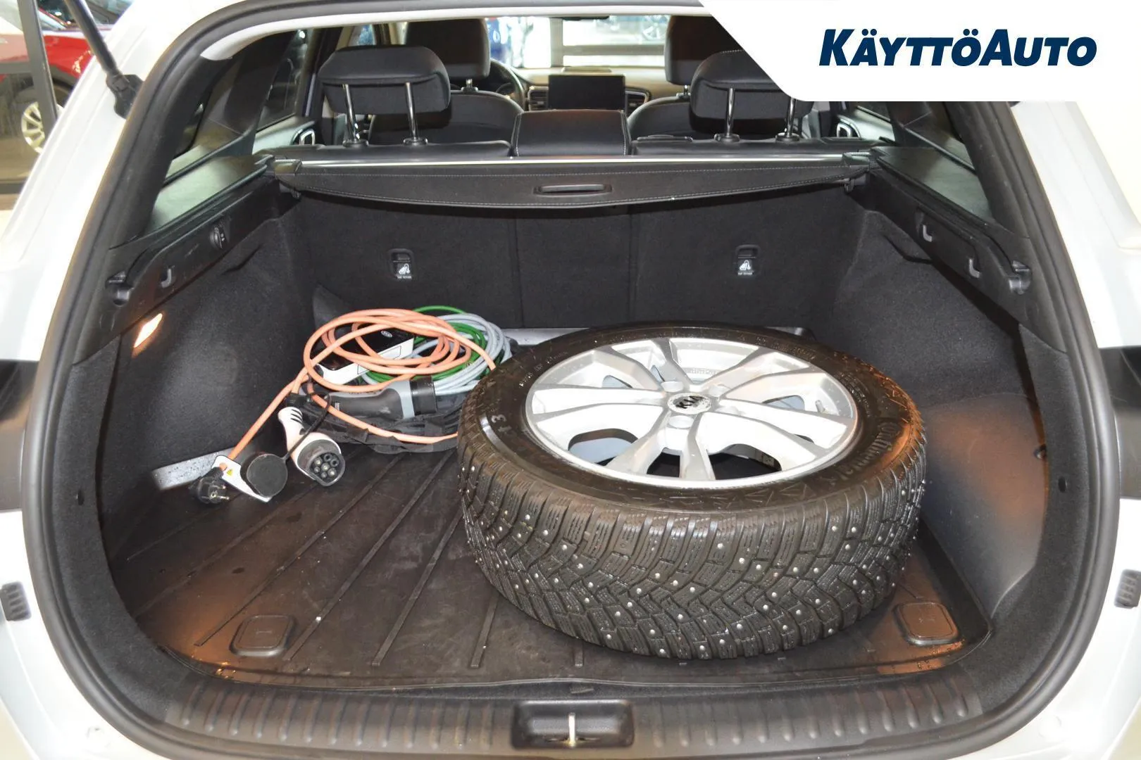 Kia Ceed ESP-762 carousel image