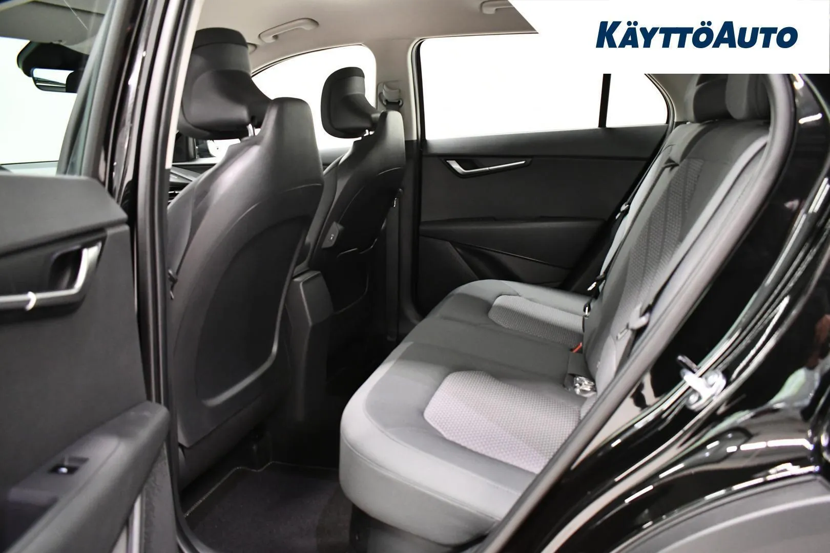 Kia Niro NOM-909 carousel image