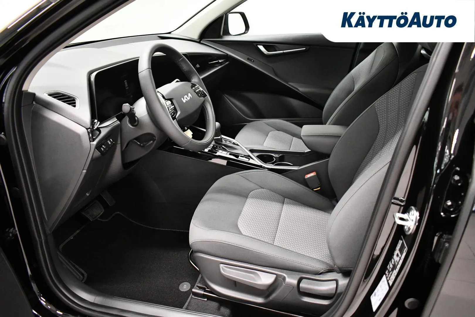 Kia Niro NOM-909 carousel image