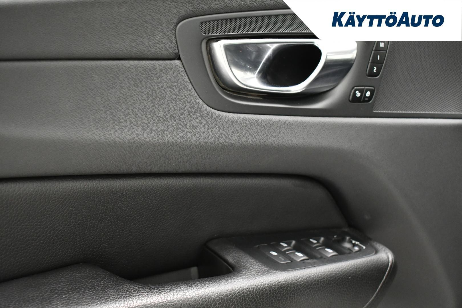 Volvo XC60 B4 D-MHEV Inscription aut 2021, kuva 6/24
