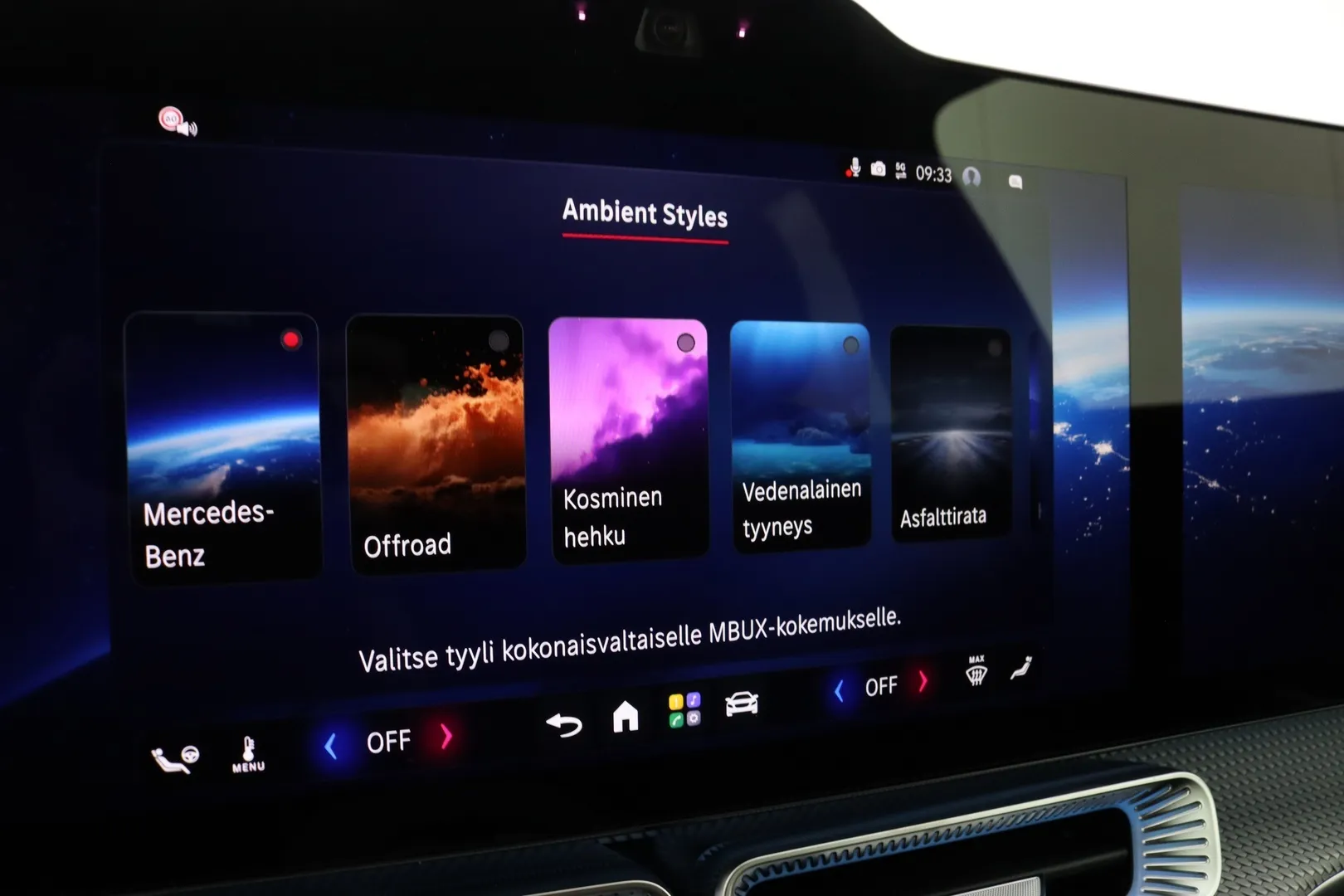 Mercedes-Benz GLC YMK-609 carousel image