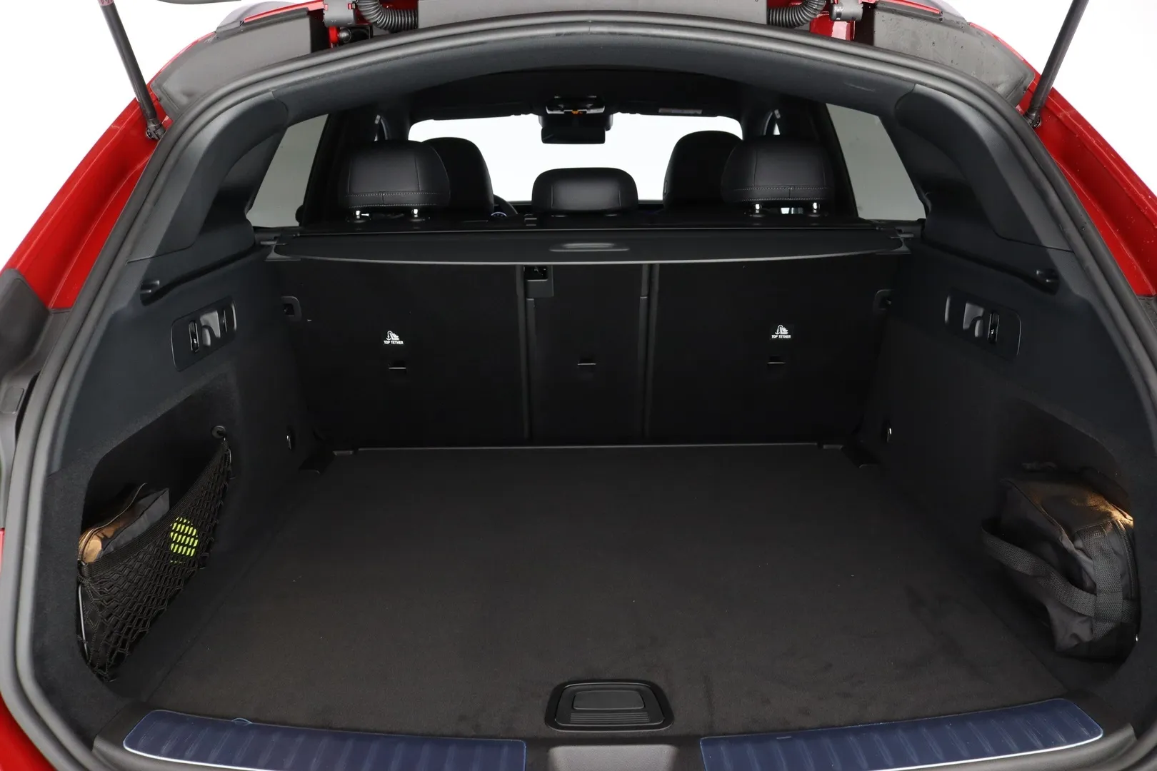 Mercedes-Benz GLC YMK-609 carousel image