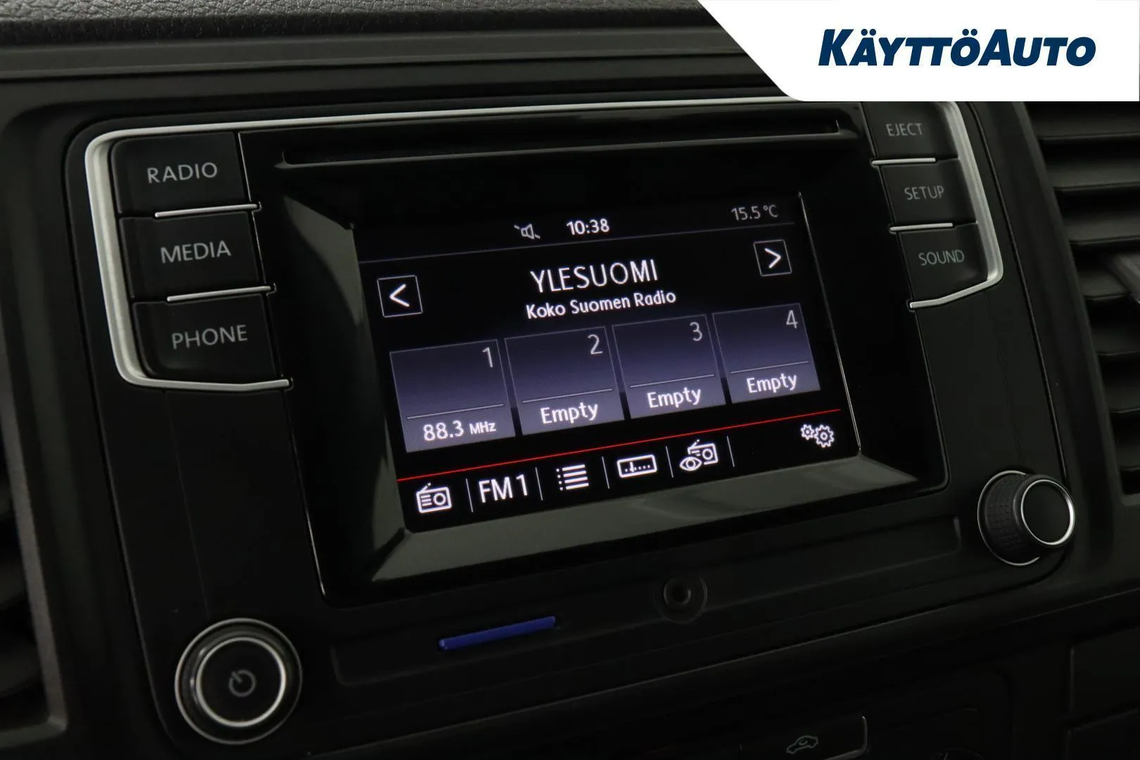 Volkswagen Transporter OUV-372 carousel image